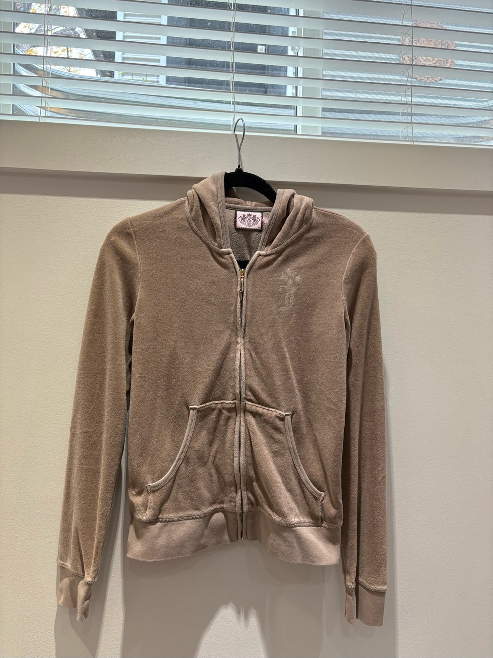 Juicy Couture Taupe Velour Zip-Up Hoodie – Medium